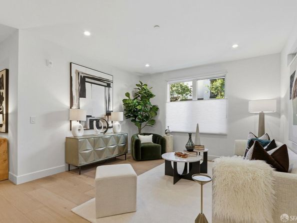 425 First Street 14, Los Altos CA 94022