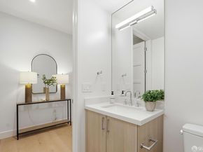 425 First Street 14, Los Altos CA 94022