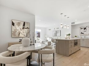 425 First Street 14, Los Altos CA 94022