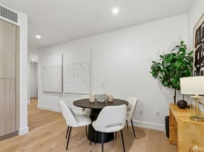 425 First Street 14, Los Altos CA 94022