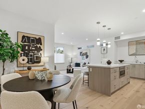 425 First Street 14, Los Altos CA 94022