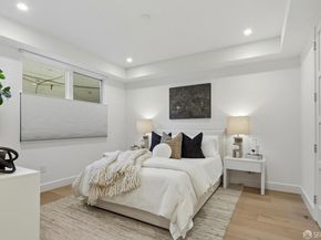 425 First Street 14, Los Altos CA 94022