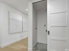 425 First Street 14, Los Altos CA 94022