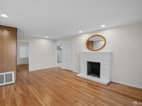 193 Hillside Boulevard, Daly City CA 94014