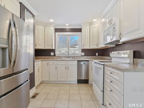 75 Middlebrooks Avenue, Trumbull CT 06611