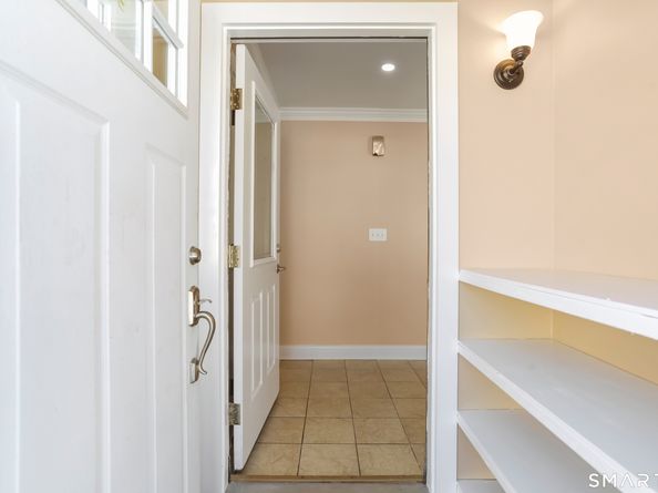 75 Middlebrooks Avenue, Trumbull CT 06611