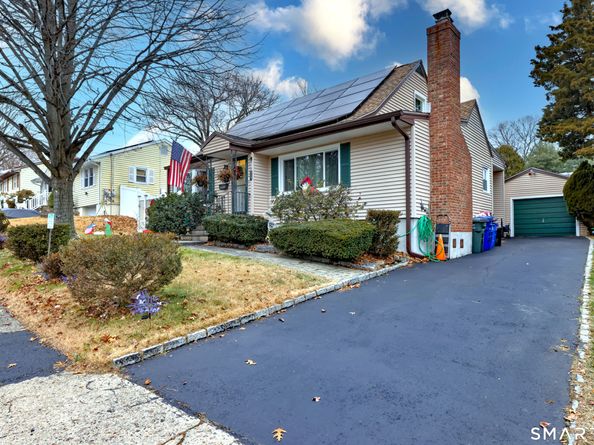 316 Goldenrod Avenue, Bridgeport CT 06606