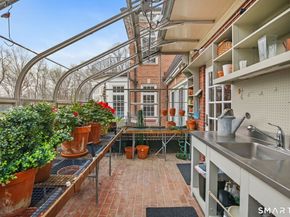 111 Parish Lane, New Canaan CT 06840