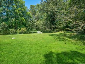 1038 West Road, New Canaan CT 06840