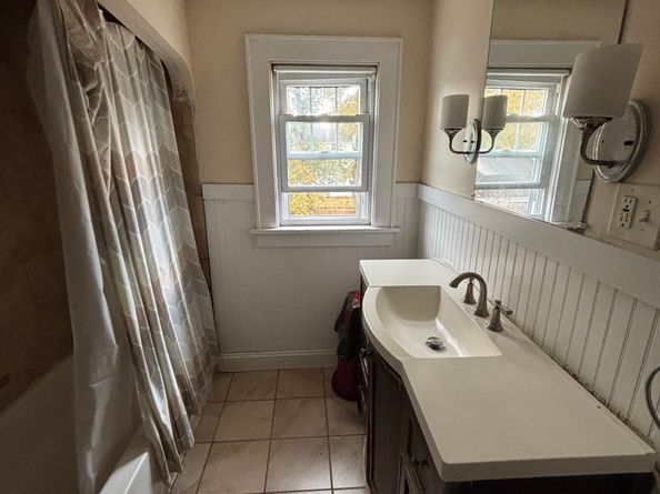 45 Queens Avenue, Stratford CT 06614