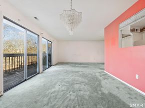 61 Riverside Avenue 14, Stamford CT 06905