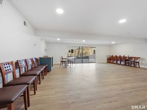 61 Riverside Avenue 14, Stamford CT 06905