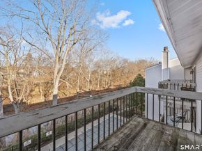 61 Riverside Avenue 14, Stamford CT 06905