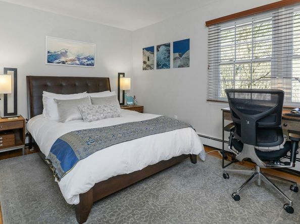 30 Dulan Drive, Stamford CT 06903