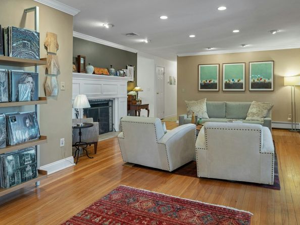 30 Dulan Drive, Stamford CT 06903