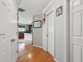 27 Riverview Court 27, Brookfield CT 06804