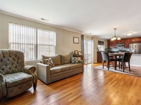 27 Riverview Court 27, Brookfield CT 06804