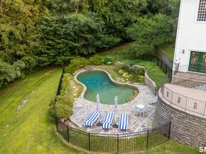 35 Grace View Drive, Easton CT 06612