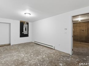9 Evas Drive, Brookfield CT 06804