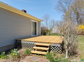 9 Evas Drive, Brookfield CT 06804
