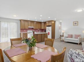 9 Evas Drive, Brookfield CT 06804