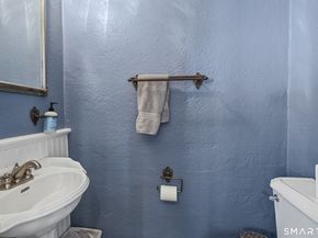 401 Jelliff Mill Road, New Canaan CT 06840