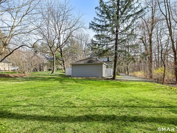 401 Jelliff Mill Road, New Canaan CT 06840