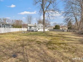 52 Robin Lane, Fairfield CT 06824