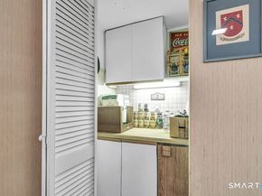 52 Robin Lane, Fairfield CT 06824