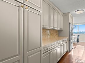 1 Strawberry Hill Avenue APT 10A, Stamford CT 06902