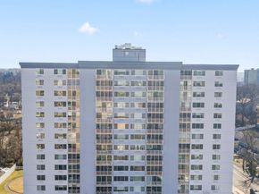 1 Strawberry Hill Avenue APT 10A, Stamford CT 06902