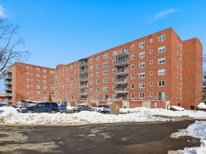 27 Northill Street APT 5S, Stamford CT 06907