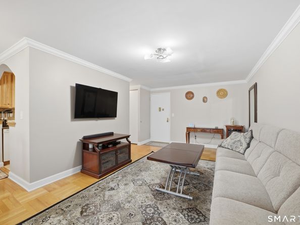 27 Northill Street APT 5S, Stamford CT 06907