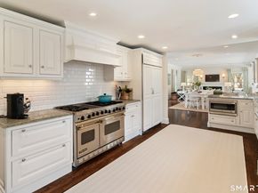 9 Point O Woods Road S, Darien CT 06820