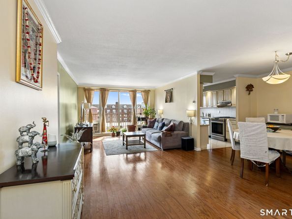 65 Glenbrook Road APT 6C, Stamford CT 06902