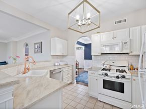 44 Cricket Lane, Fairfield CT 06825