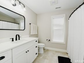 500 River Road 3, Shelton CT 06484