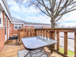 22 Courtland Avenue 4, Stamford CT 06902