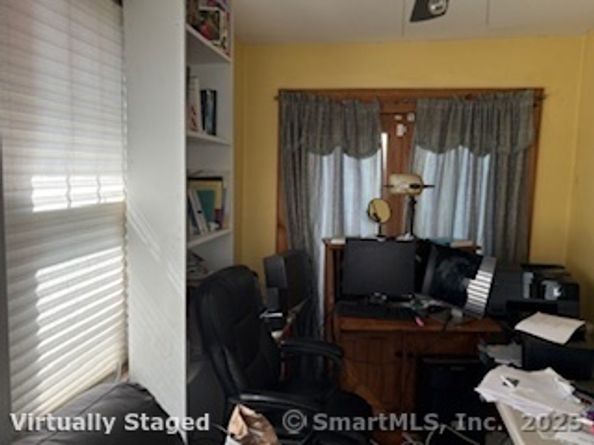 149 Edna Avenue, Bridgeport CT 06610