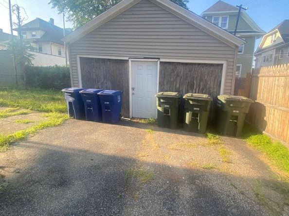 149 Edna Avenue, Bridgeport CT 06610