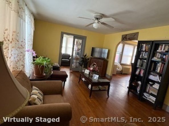 149 Edna Avenue, Bridgeport CT 06610