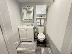 16 Columbus Place, Stamford CT 06907