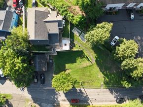 16 Columbus Place, Stamford CT 06907