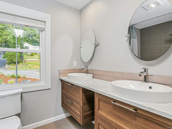 109 E Cross Road, Stamford CT 06907