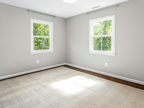 109 E Cross Road, Stamford CT 06907
