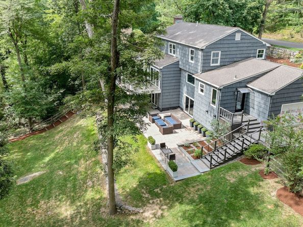 109 E Cross Road, Stamford CT 06907