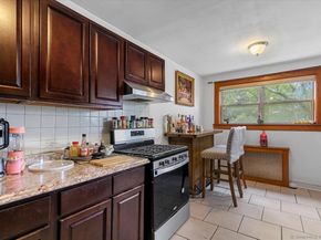11 Bedford Avenue APT J2, Norwalk CT 06850