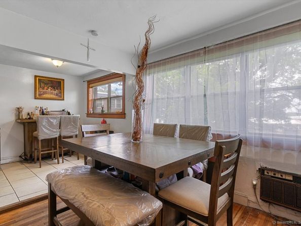 11 Bedford Avenue APT J2, Norwalk CT 06850
