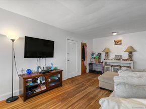 11 Bedford Avenue APT J2, Norwalk CT 06850
