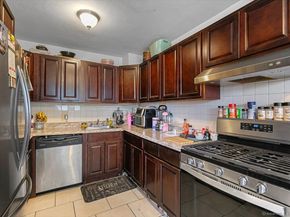 11 Bedford Avenue APT J2, Norwalk CT 06850